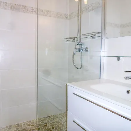 Les Flots-2 By Interhome *