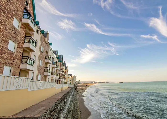 Apartment Les Flots-2 By Interhome